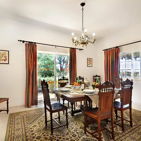 Maisie By * Карвоейру