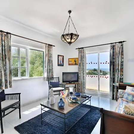 Вилла Maisie By Карвоейру