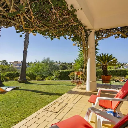 Maisie By Вилла Карвоейру