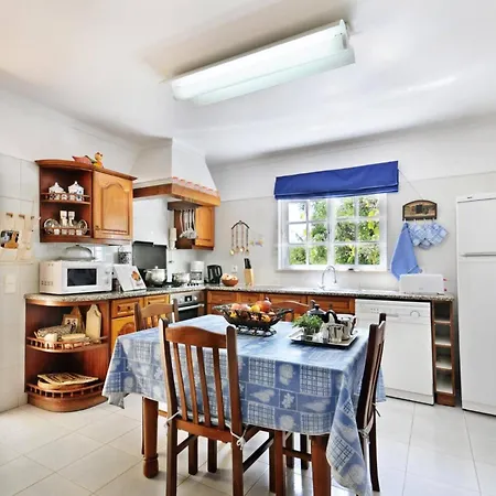 Вилла Maisie By *