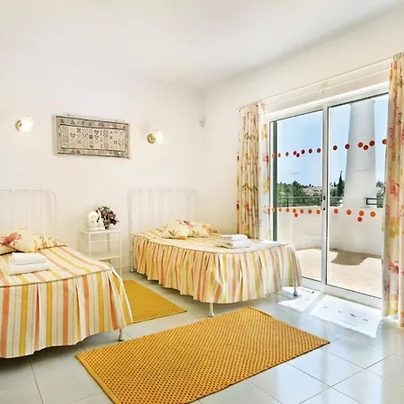 Villa Maisie By